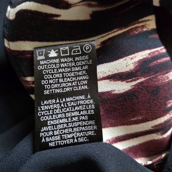 RW&CO. Patterned Racer Back Tank Size L - Like New! - Picture 10 of 11